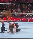 WWE_Monday_Night_Raw_2022_12_05_720p_HDTV_x264-NWCHD_mp4_007157242.jpg