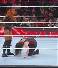 WWE_Monday_Night_Raw_2022_12_05_720p_HDTV_x264-NWCHD_mp4_007157642.jpg