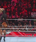 WWE_Monday_Night_Raw_2022_12_05_720p_HDTV_x264-NWCHD_mp4_007250935.jpg