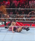 WWE_Monday_Night_Raw_2022_12_05_720p_HDTV_x264-NWCHD_mp4_007257742.jpg