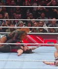WWE_Monday_Night_Raw_2022_12_05_720p_HDTV_x264-NWCHD_mp4_007260144.jpg