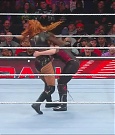 WWE_Monday_Night_Raw_2022_12_05_720p_HDTV_x264-NWCHD_mp4_007308826.jpg