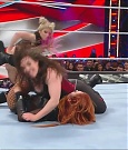 WWE_Monday_Night_Raw_2022_12_05_720p_HDTV_x264-NWCHD_mp4_007332049.jpg