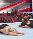 WWE_Monday_Night_Raw_2022_12_05_720p_HDTV_x264-NWCHD_mp4_007429347.jpg
