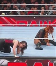 WWE_Monday_Night_Raw_2022_12_05_720p_HDTV_x264-NWCHD_mp4_007459377.jpg