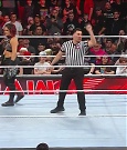 WWE_Monday_Night_Raw_2022_12_19_720p_HDTV_x264-NWCHD_mp4_005796995.jpg