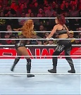 WWE_Monday_Night_Raw_2022_12_19_720p_HDTV_x264-NWCHD_mp4_005962761.jpg