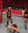 WWE_Monday_Night_Raw_2022_12_19_720p_HDTV_x264-NWCHD_mp4_005969167.jpg