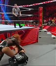 WWE_Monday_Night_Raw_2022_12_19_720p_HDTV_x264-NWCHD_mp4_005980378.jpg