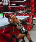 WWE_Monday_Night_Raw_2022_12_19_720p_HDTV_x264-NWCHD_mp4_005981980.jpg