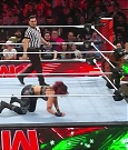 WWE_Monday_Night_Raw_2022_12_19_720p_HDTV_x264-NWCHD_mp4_005984783.jpg