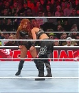 WWE_Monday_Night_Raw_2022_12_19_720p_HDTV_x264-NWCHD_mp4_006025124.jpg