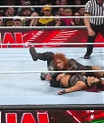 WWE_Monday_Night_Raw_2022_12_19_720p_HDTV_x264-NWCHD_mp4_006139071.jpg