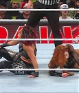 WWE_Monday_Night_Raw_2022_12_19_720p_HDTV_x264-NWCHD_mp4_006203936.jpg