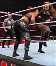 WWE_Monday_Night_Raw_2022_12_19_720p_HDTV_x264-NWCHD_mp4_006269601.jpg