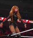 WWE_Monday_Night_Raw_2022_12_19_720p_HDTV_x264-NWCHD_mp4_006275607.jpg