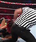 WWE_Monday_Night_Raw_2022_12_19_720p_HDTV_x264-NWCHD_mp4_006294426.jpg