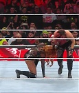 WWE_Monday_Night_Raw_2022_12_19_720p_HDTV_x264-NWCHD_mp4_006325657.jpg