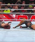 WWE_Monday_Night_Raw_2022_12_19_720p_HDTV_x264-NWCHD_mp4_006338870.jpg