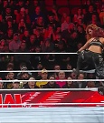 WWE_Monday_Night_Raw_2022_12_19_720p_HDTV_x264-NWCHD_mp4_006358890.jpg