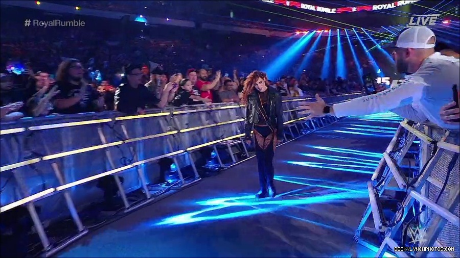 WWE_Royal_Rumble_2023_720p_WEB_h264-HEEL_mp4_009519616.jpg
