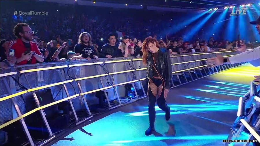 WWE_Royal_Rumble_2023_720p_WEB_h264-HEEL_mp4_009520416.jpg