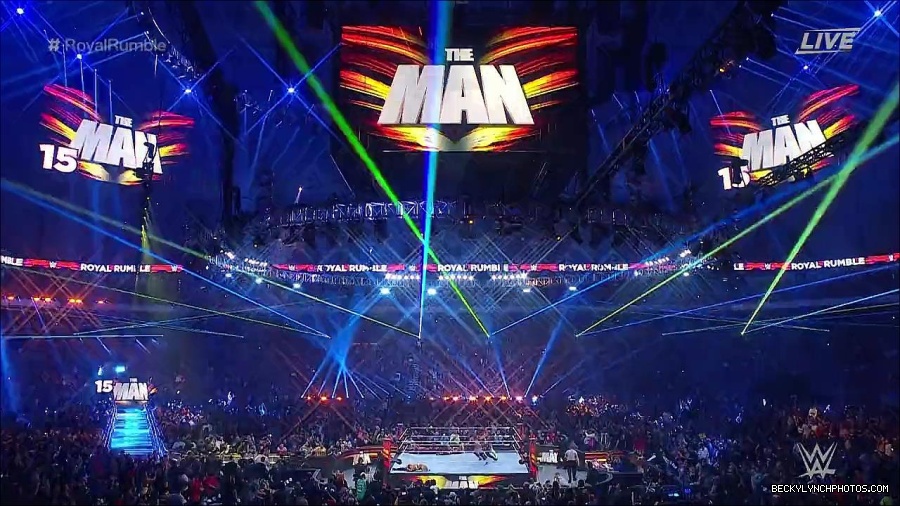 WWE_Royal_Rumble_2023_720p_WEB_h264-HEEL_mp4_009524816.jpg
