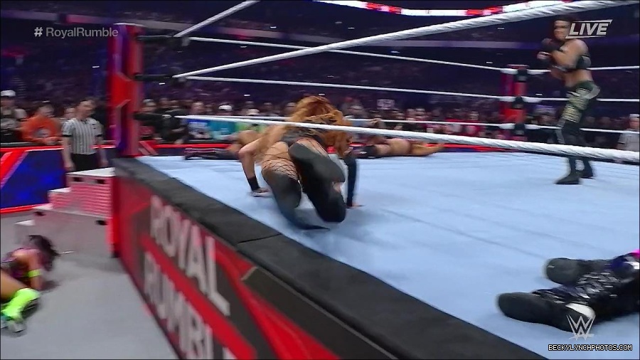 WWE_Royal_Rumble_2023_720p_WEB_h264-HEEL_mp4_009530416.jpg