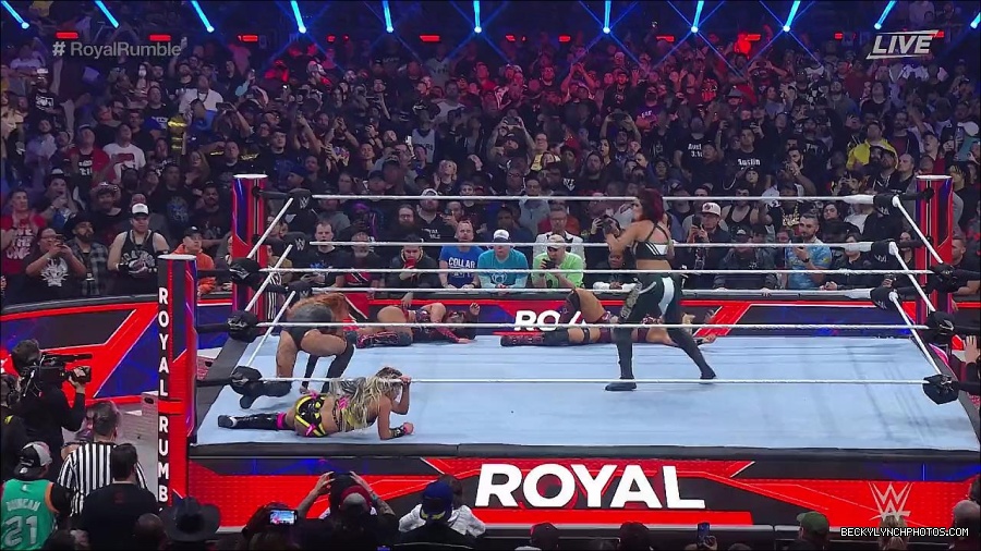 WWE_Royal_Rumble_2023_720p_WEB_h264-HEEL_mp4_009530816.jpg