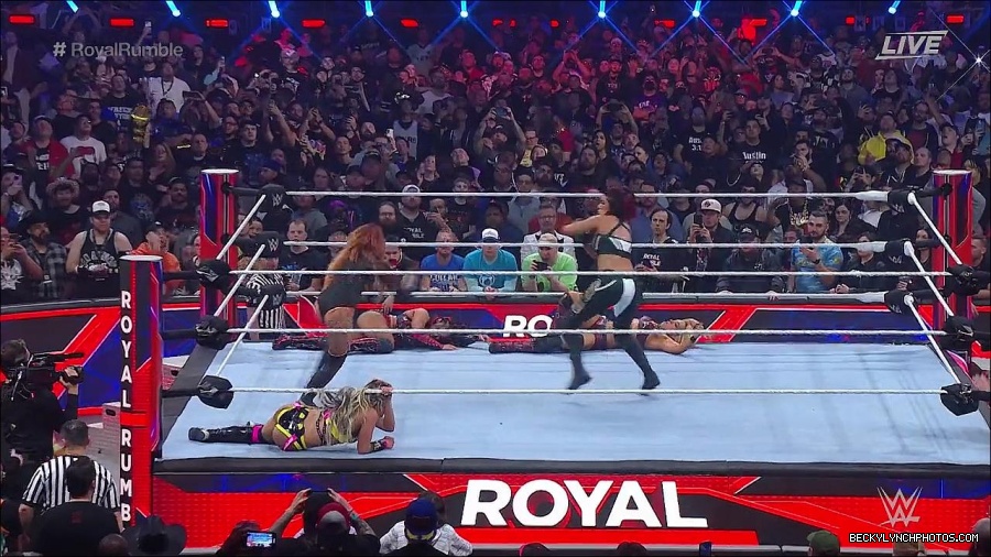 WWE_Royal_Rumble_2023_720p_WEB_h264-HEEL_mp4_009531216.jpg