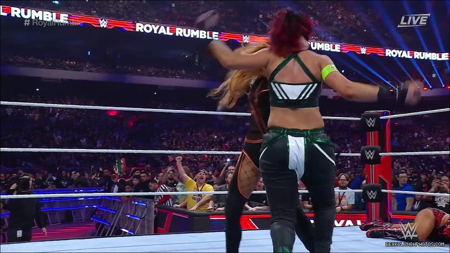 WWE_Royal_Rumble_2023_720p_WEB_h264-HEEL_mp4_009532416.jpg