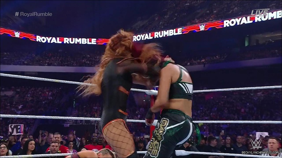 WWE_Royal_Rumble_2023_720p_WEB_h264-HEEL_mp4_009534416.jpg