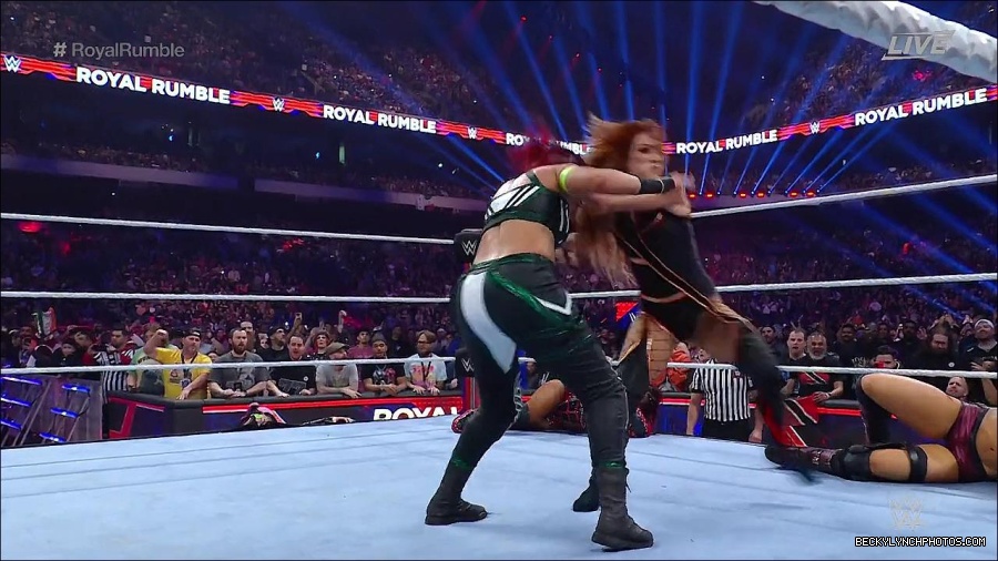 WWE_Royal_Rumble_2023_720p_WEB_h264-HEEL_mp4_009535616.jpg