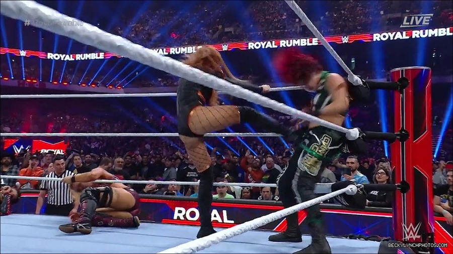 WWE_Royal_Rumble_2023_720p_WEB_h264-HEEL_mp4_009537616.jpg