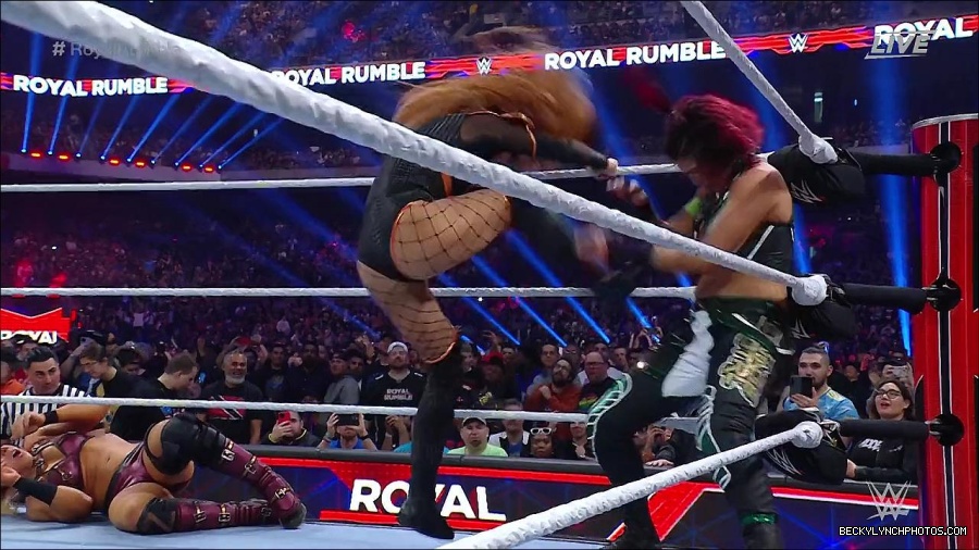 WWE_Royal_Rumble_2023_720p_WEB_h264-HEEL_mp4_009538816.jpg