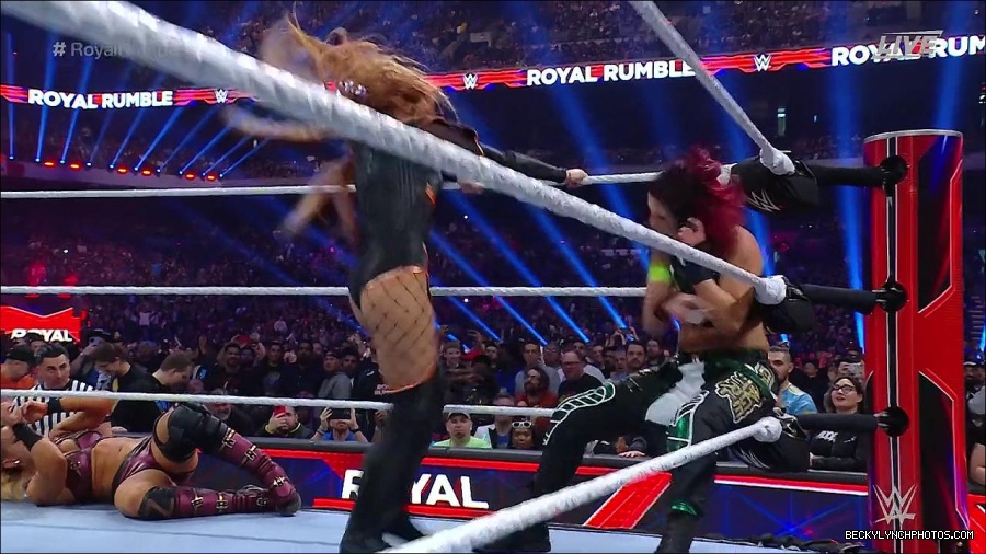 WWE_Royal_Rumble_2023_720p_WEB_h264-HEEL_mp4_009539216.jpg