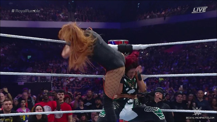 WWE_Royal_Rumble_2023_720p_WEB_h264-HEEL_mp4_009540816.jpg
