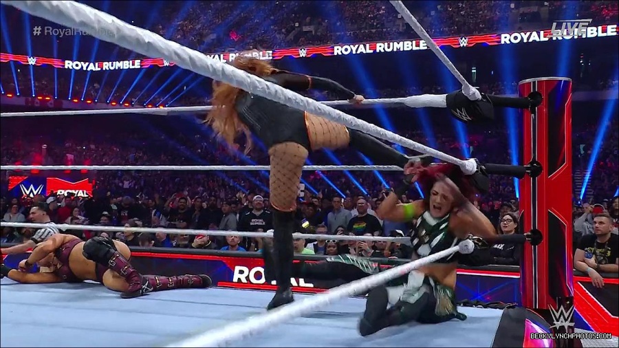 WWE_Royal_Rumble_2023_720p_WEB_h264-HEEL_mp4_009541216.jpg
