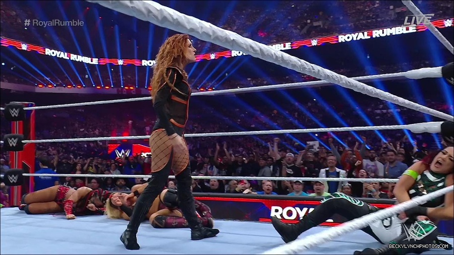 WWE_Royal_Rumble_2023_720p_WEB_h264-HEEL_mp4_009544016.jpg