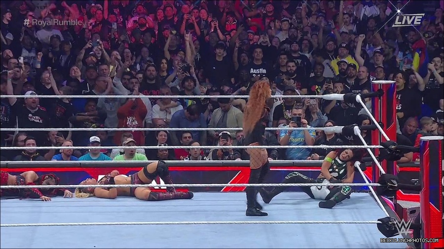WWE_Royal_Rumble_2023_720p_WEB_h264-HEEL_mp4_009545616.jpg