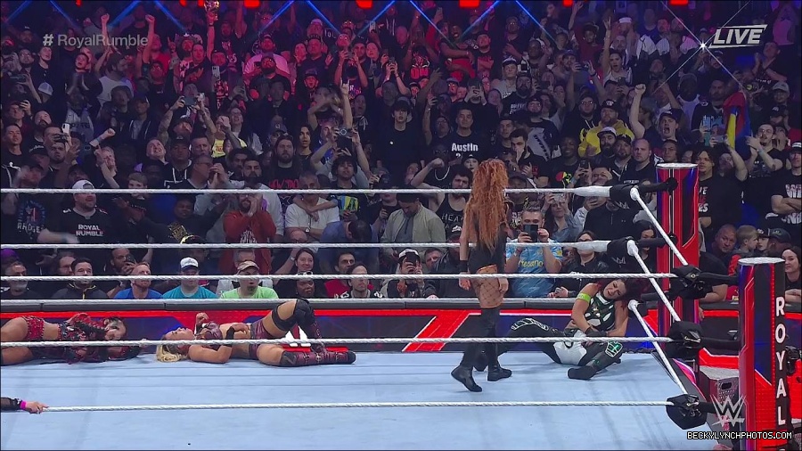WWE_Royal_Rumble_2023_720p_WEB_h264-HEEL_mp4_009546016.jpg