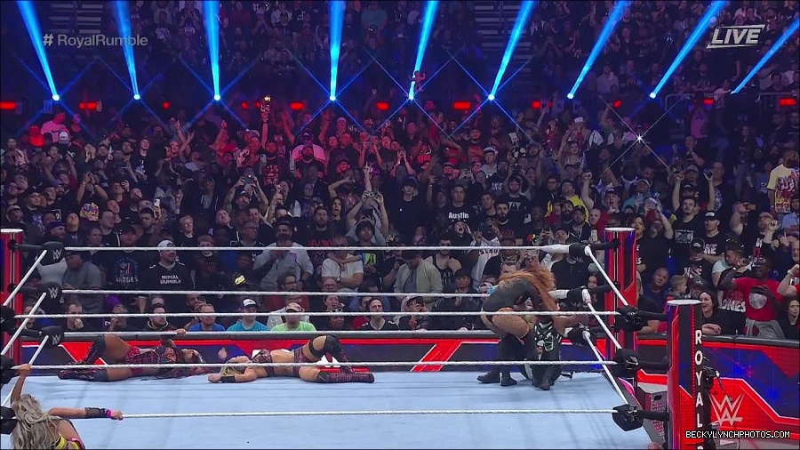 WWE_Royal_Rumble_2023_720p_WEB_h264-HEEL_mp4_009547616.jpg