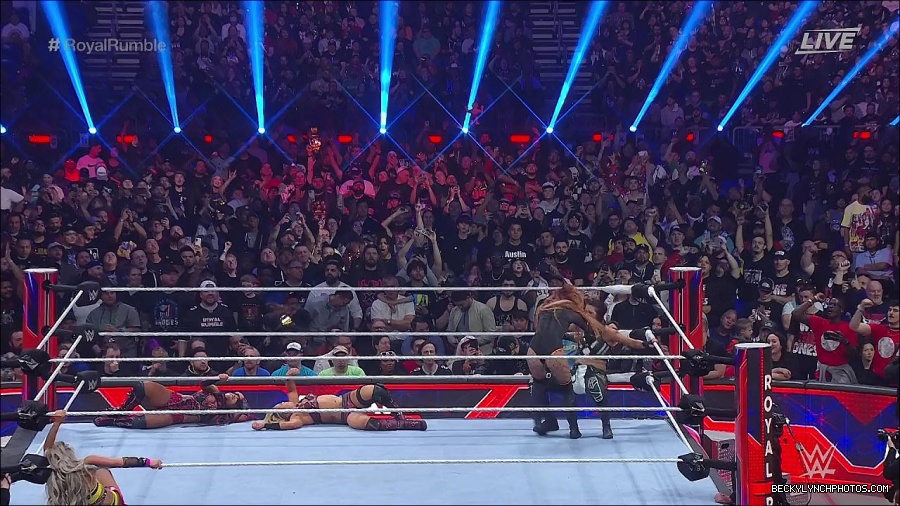 WWE_Royal_Rumble_2023_720p_WEB_h264-HEEL_mp4_009548016.jpg