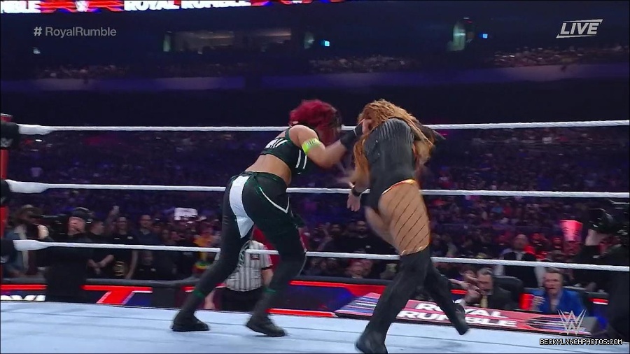 WWE_Royal_Rumble_2023_720p_WEB_h264-HEEL_mp4_009551616.jpg