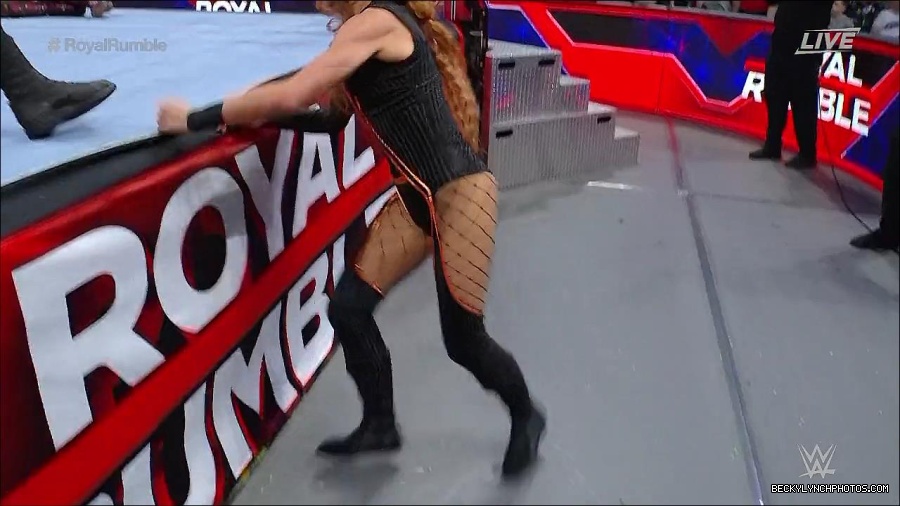 WWE_Royal_Rumble_2023_720p_WEB_h264-HEEL_mp4_009552816.jpg