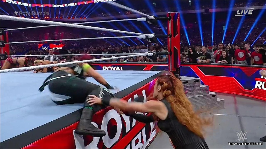 WWE_Royal_Rumble_2023_720p_WEB_h264-HEEL_mp4_009554816.jpg