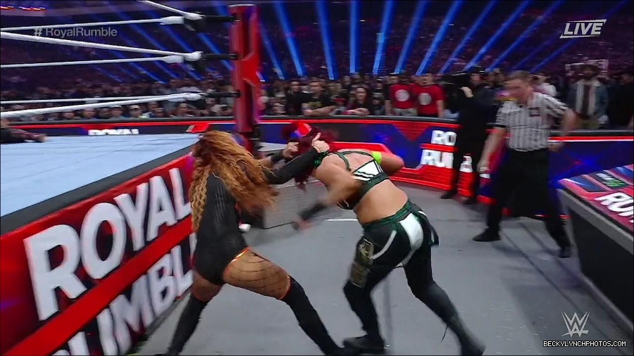 WWE_Royal_Rumble_2023_720p_WEB_h264-HEEL_mp4_009557216.jpg