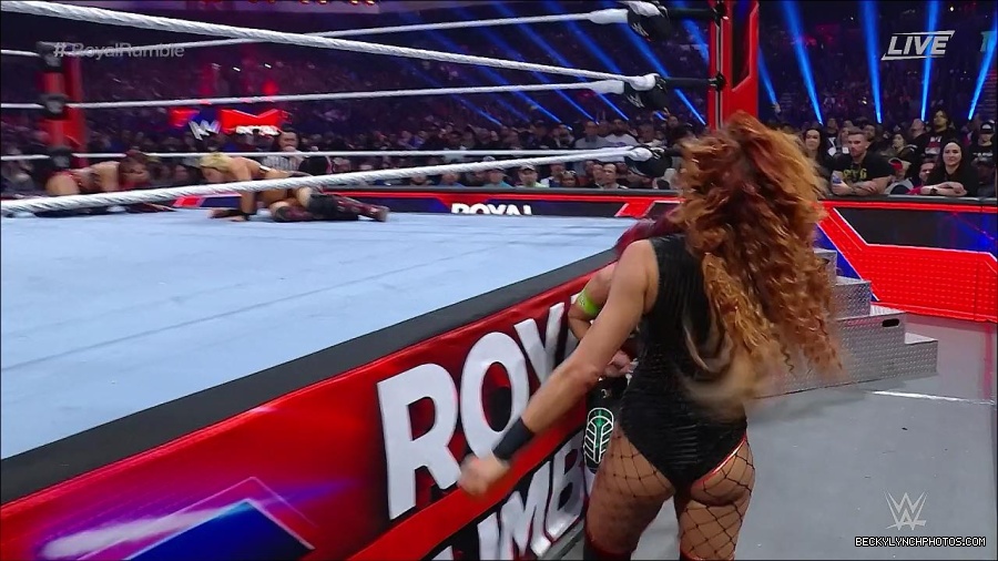 WWE_Royal_Rumble_2023_720p_WEB_h264-HEEL_mp4_009558016.jpg