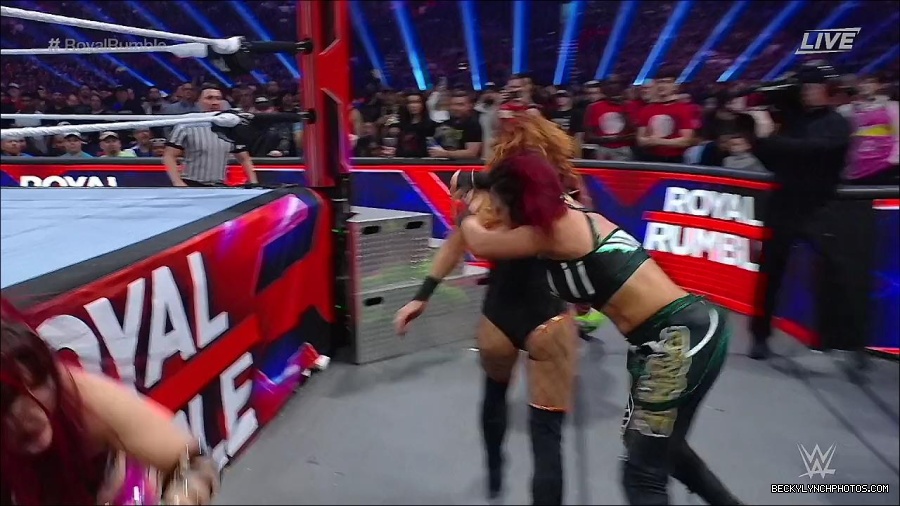 WWE_Royal_Rumble_2023_720p_WEB_h264-HEEL_mp4_009564016.jpg