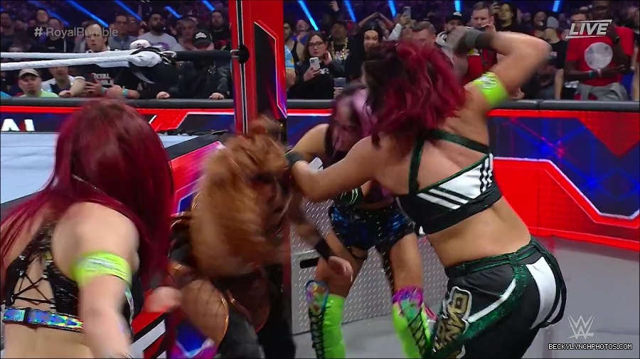 WWE_Royal_Rumble_2023_720p_WEB_h264-HEEL_mp4_009566416.jpg